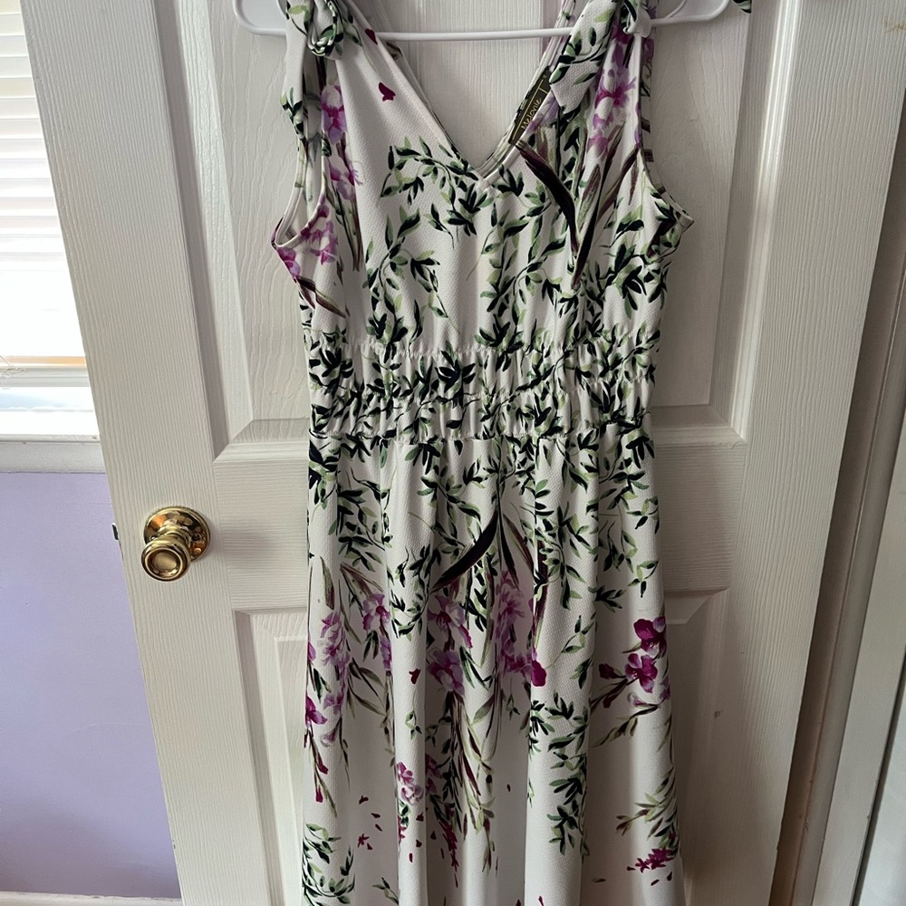 White and Cream Sleeveless V-Neck Midi Sundress